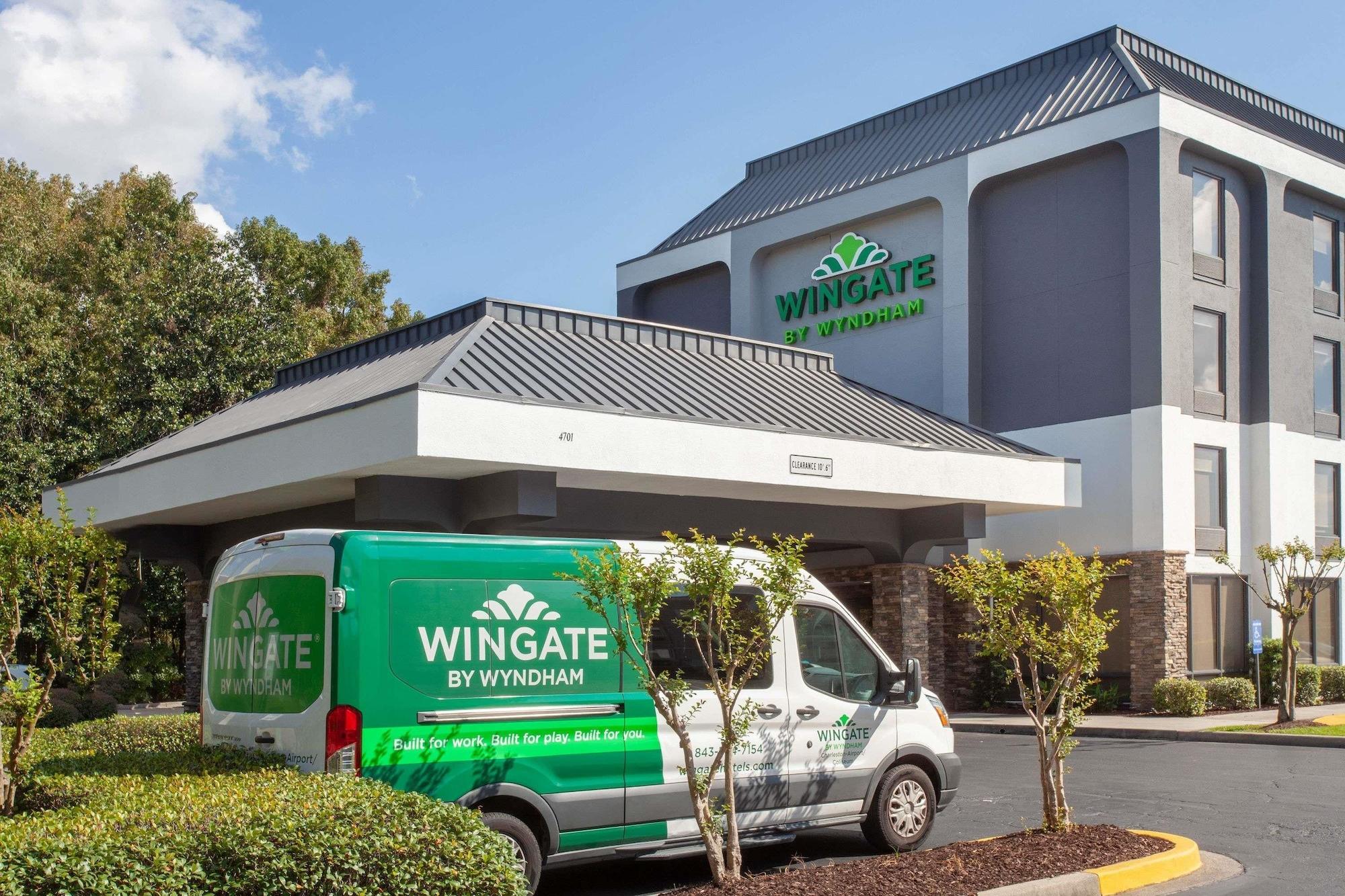 Wingate By Wyndham Charleston Coliseum Hotel Exterior foto