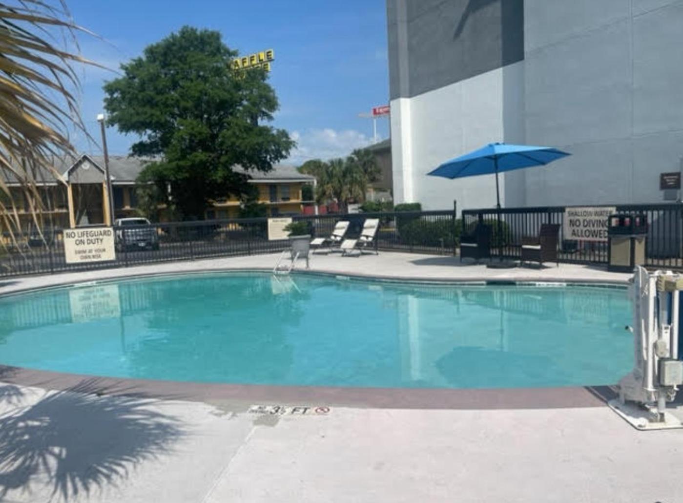 Wingate By Wyndham Charleston Coliseum Hotel North Charleston Exterior foto
